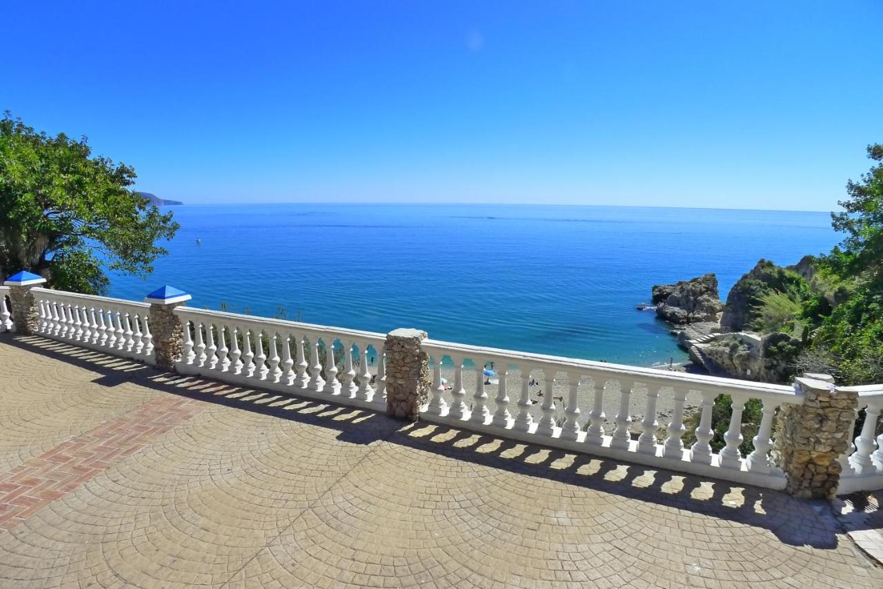 R1352 Pinomar D Villa Nerja Bagian luar foto